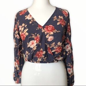 American Eagle Floral Crop Top